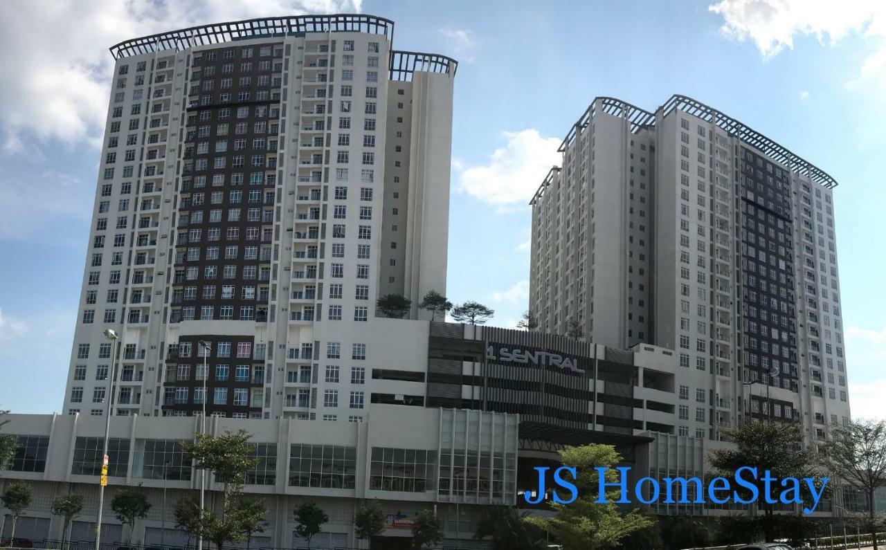 Js Homestay@Iskandar Puteri, Nusajaya ヌサジャヤ エクステリア 写真